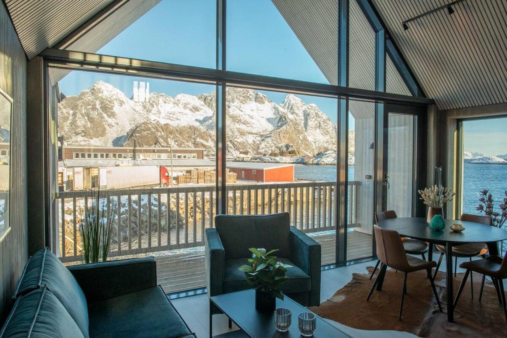 Ny Leilighet I Henningsvaer! エクステリア 写真